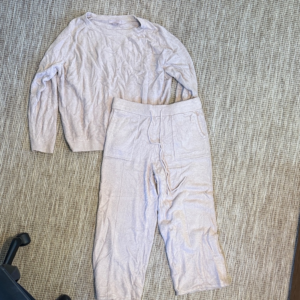 Barefoot Dreams Women's Pajama Set in Light Pink